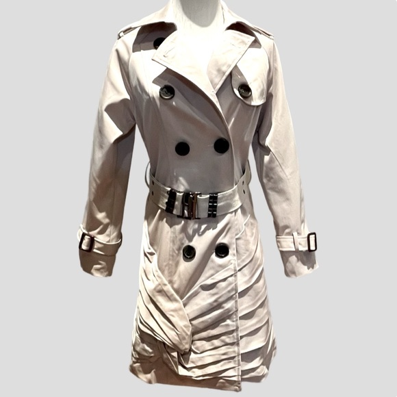 BURBERRY London Trench Coat/Jacket
Size M - Picture 7 of 15